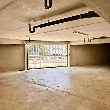 Апартаменты Beautiful Duplex 5 Minutes From Downtown *