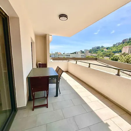 Апартаменты Beautiful Duplex 5 Minutes From Downtown